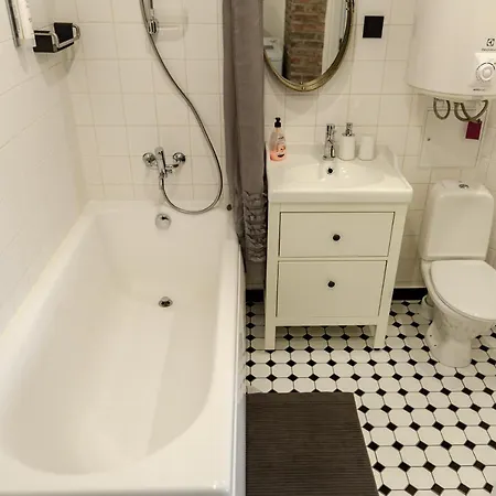 Apartamento 1-bedroom With Bath & Balcony