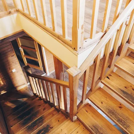 1-bedroom With Bath & Balcony